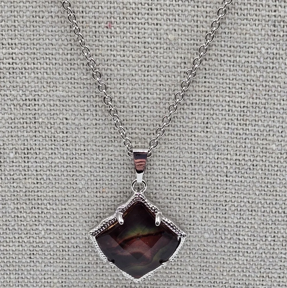 KENDRA SCOTT Davie Pendant Silver Tone Iridescent Dichroic Glass Bronze - Picture 2 of 7